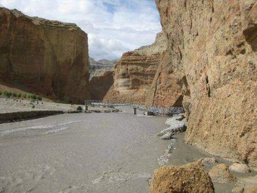 TREKKING IN MUSTANG 2010
